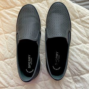 Sperry Slip on sneakers